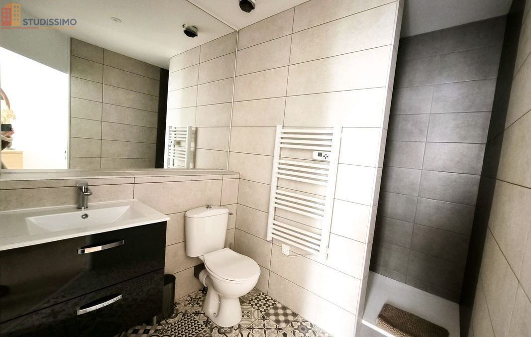 Studio 20m² Saint-Étienne 42100 - Étage élevé, lumineux - Photo 1