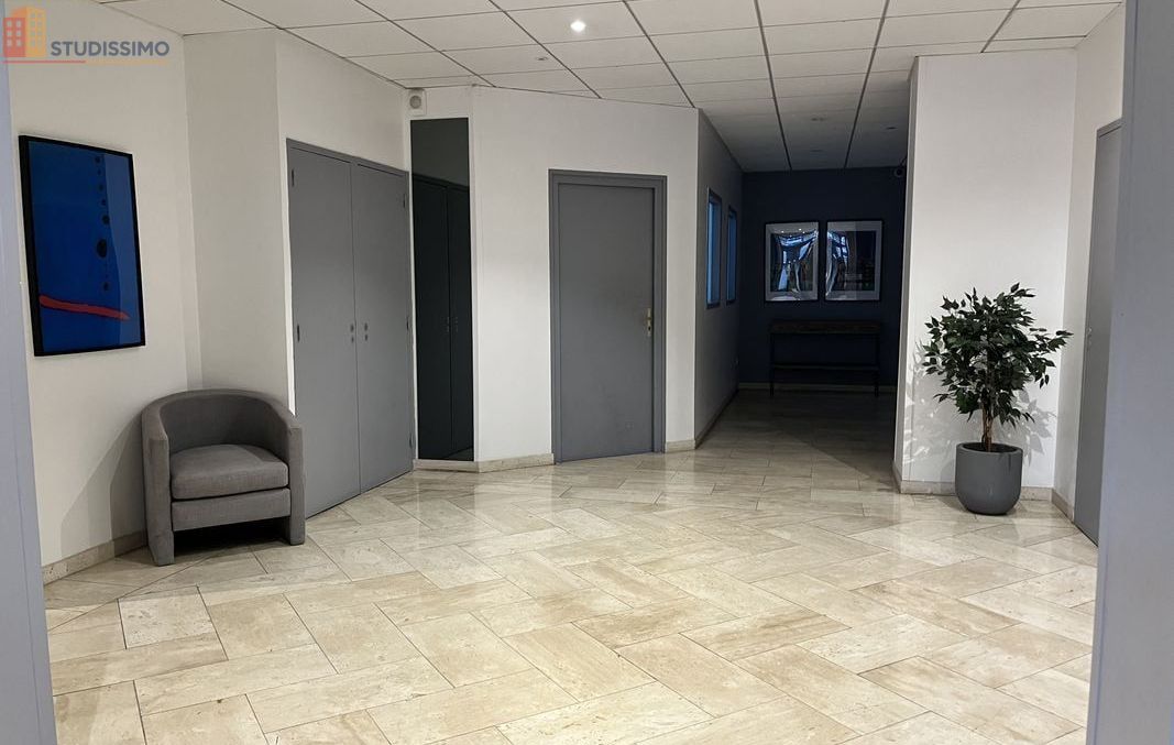 Studio 28m² Saint-Étienne 42100 - Lumineux, 3e étage - Photo 1