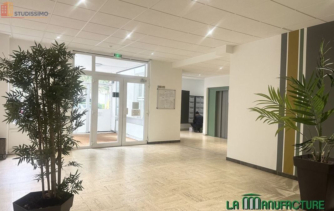 Studio 27m² Saint-Étienne 42100 - Étage élevé, lumineux - Photo 2