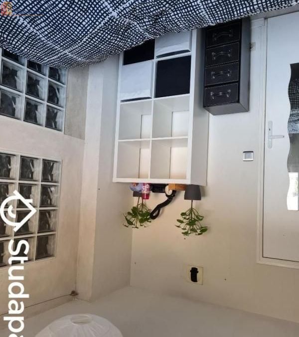 Studio à Saint-Genis-Laval