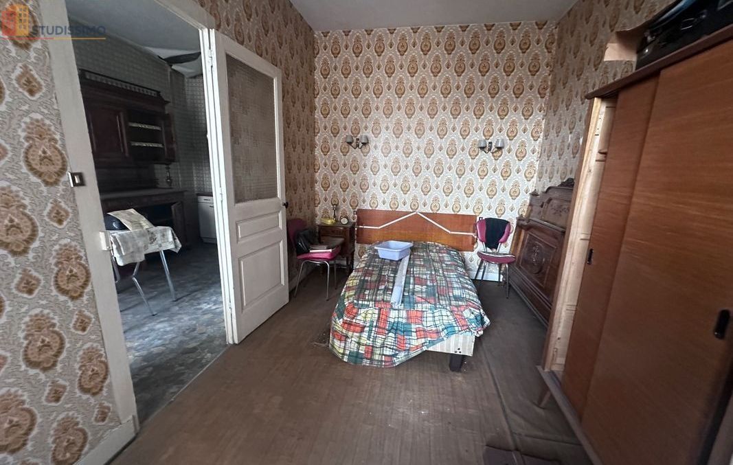 Studio 31m² Saint-Étienne 42000 - À rénover - Photo 1