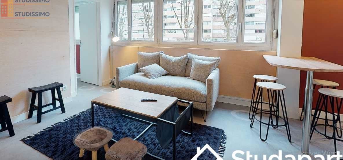 Studio 62m² Villeurbanne - Meublé, spacieux - Photo 4