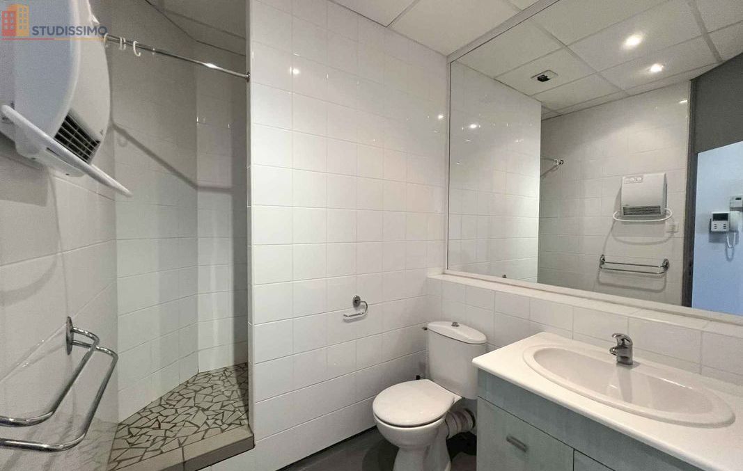 Studio 20m² Saint-Étienne 42100 - Étage élevé, DPE D - Photo 1