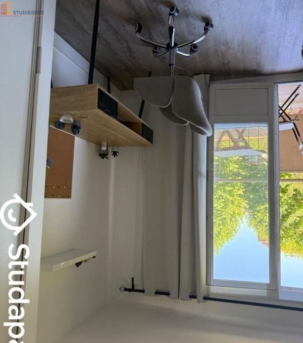Studio meublé 24m² Bron - Lumineux, proche commerces - Photo 4