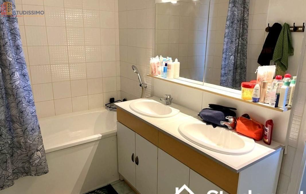 Studio meublé 11m² Lyon 8e - Étage élevé, lumineux - Photo 2