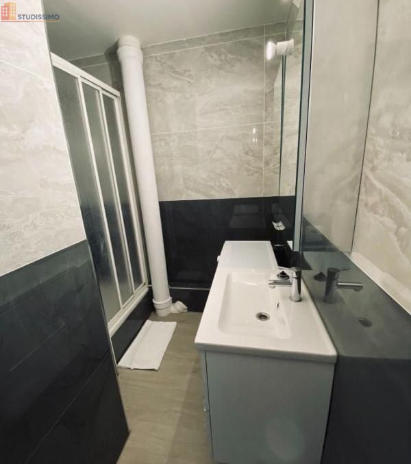 Studio meublé 9m² Vénissieux - Meublé, 3e étage - Photo 2