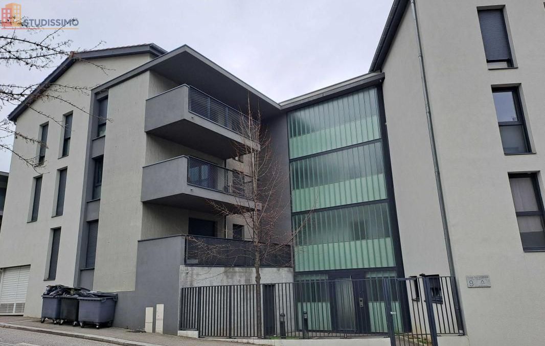 Studio 28m² Saint-Genis-Laval - 2e étage, DPE C - Photo 1