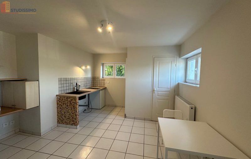 Studio à Décines-Charpieu