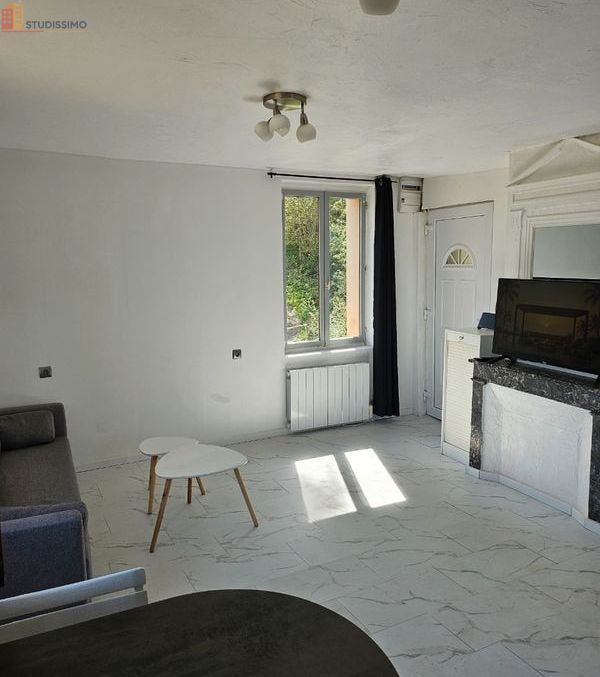 Studio à Moulineaux
