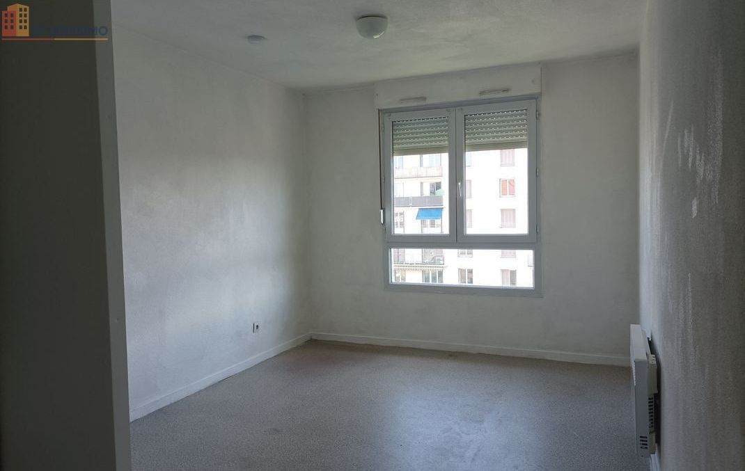 Studio 20m² Lyon 8e - Résidence étudiante, dernier étage - Photo 2