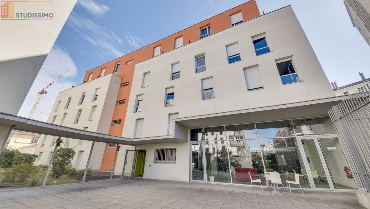 Studio meublé 18m² Lyon 7e - Résidence étudiante, meublé - Photo 1