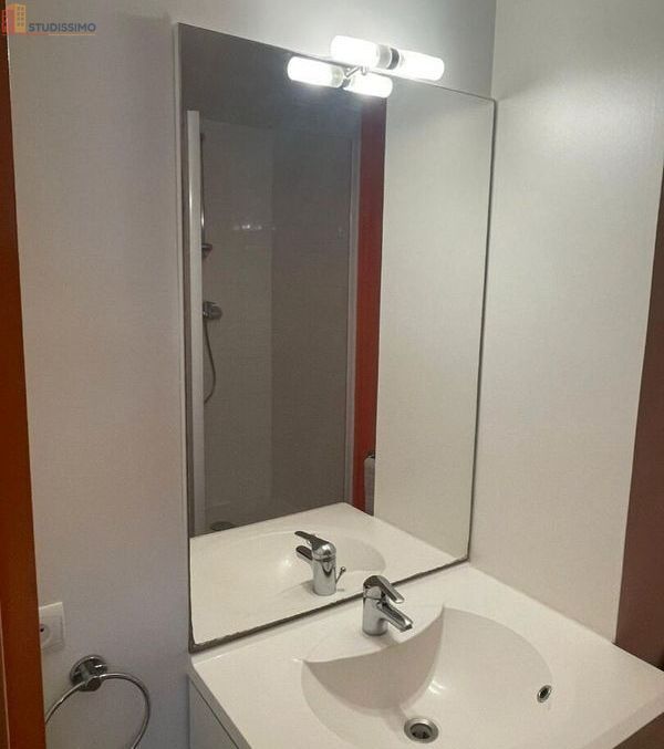 Studio 17m² Orléans - Dernier étage, lumineux - Photo 2