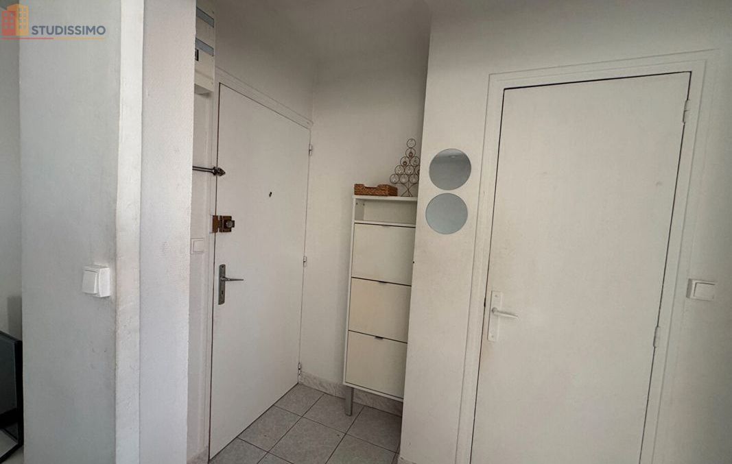 Studio 30m² Fleury-les-Aubrais - Étage élevé, lumineux - Photo 13