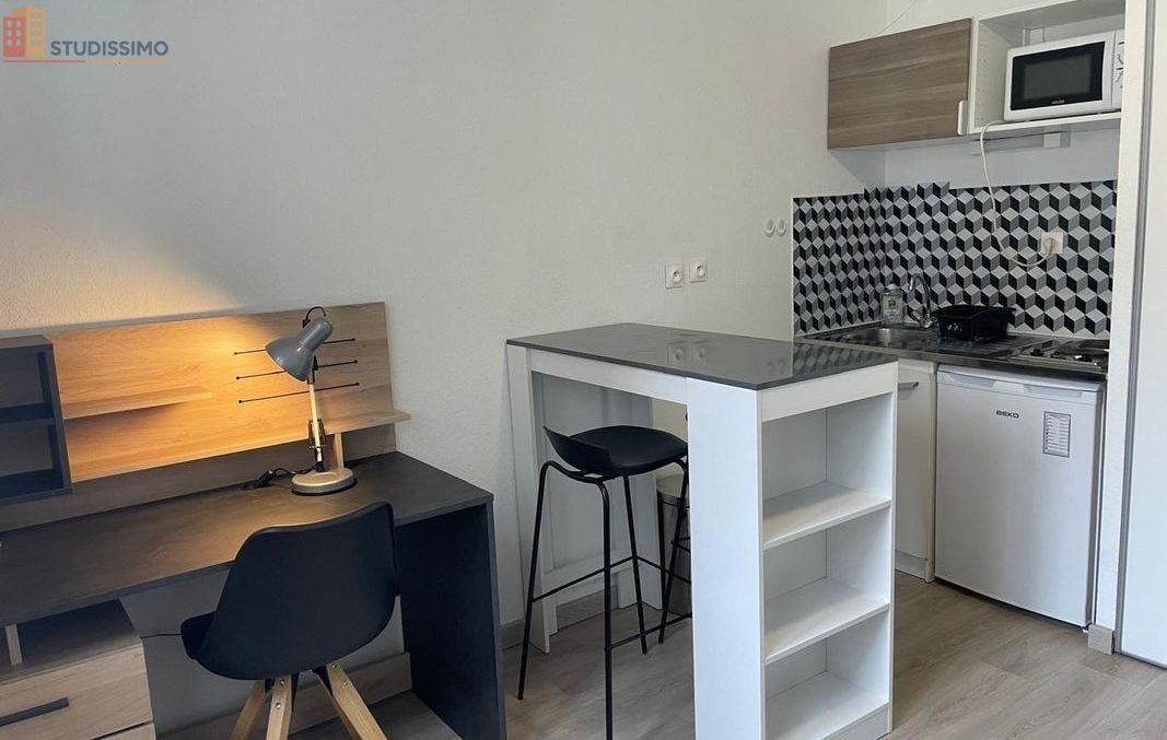 Studio meublé 18m² Lyon 8e - Étage élevé, lumineux - Photo 9