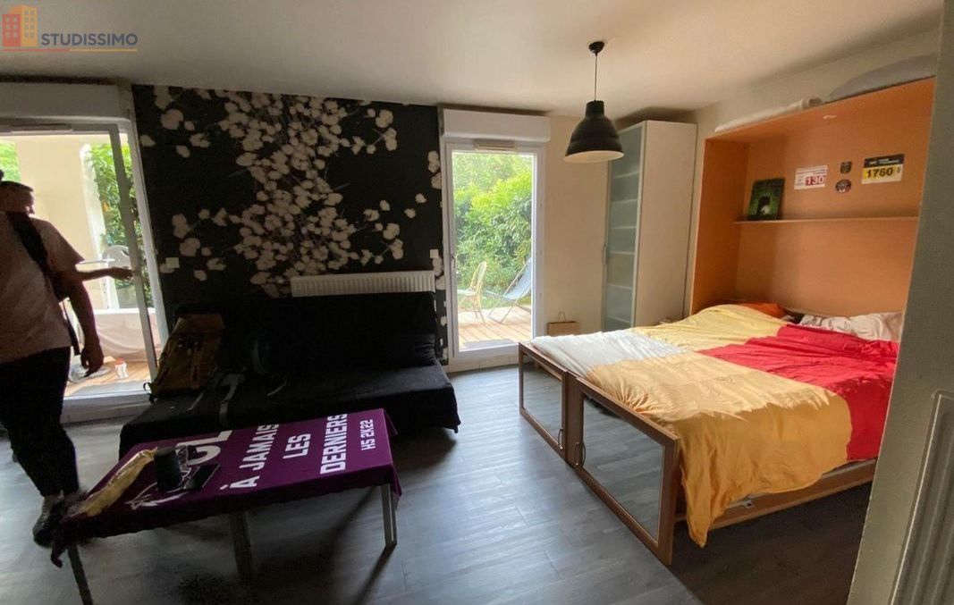 Studio 33m² Bron 69500 - Résidence standing, meublé - Photo 1