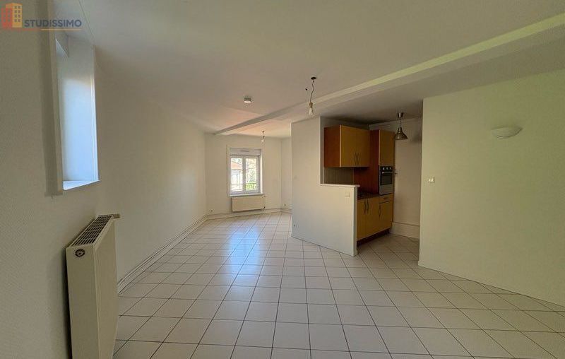 Studio à Neuville-sur-Saône