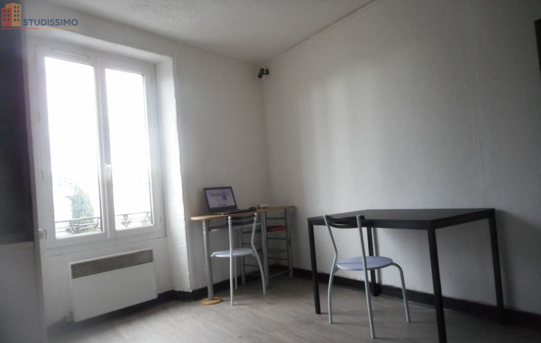 Studio 23m² Villefranche-sur-Saône - Meublé, proche centre-ville - Photo 2