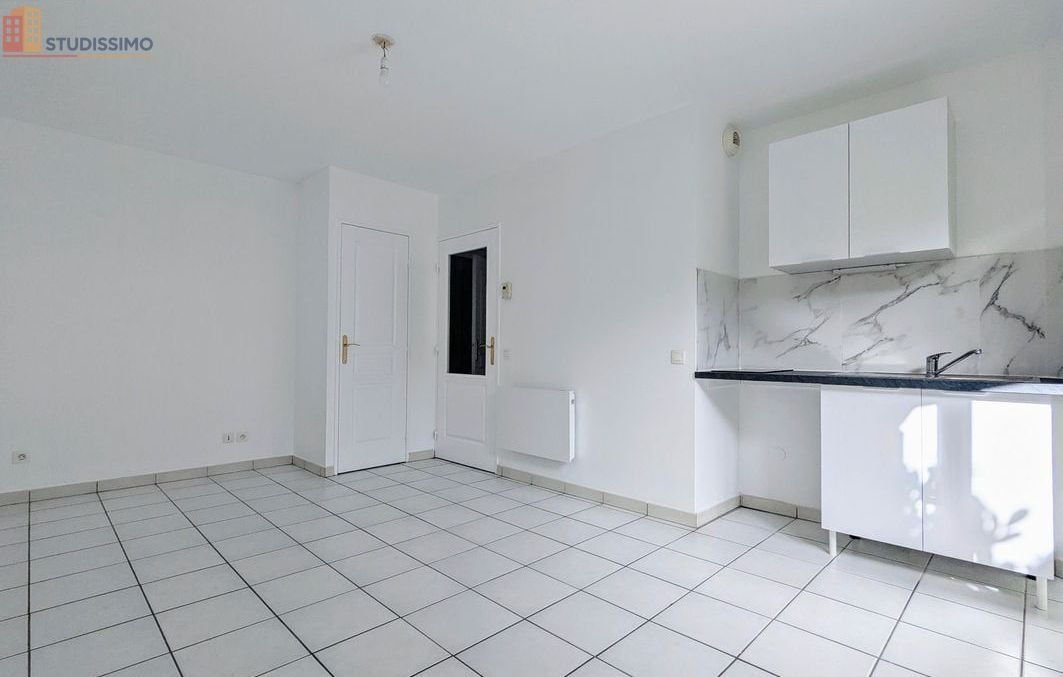 Studio 22m² Francheville 69340 - DPE D, lumineux - Photo 2