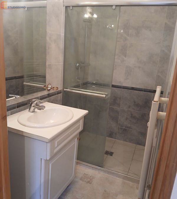 Studio meublé 33m² Lyon 8e - Refait à neuf - Photo 1