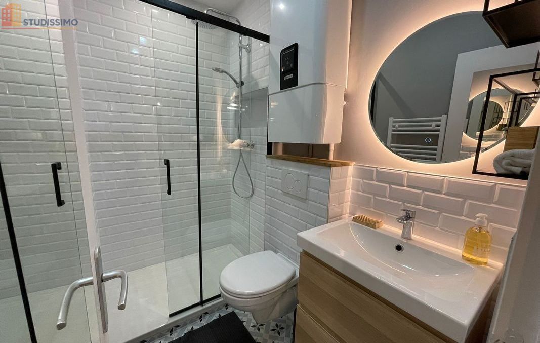 Studio meublé 18m² Lyon 1er - Calme, proche Hôtel de Ville - Photo 2