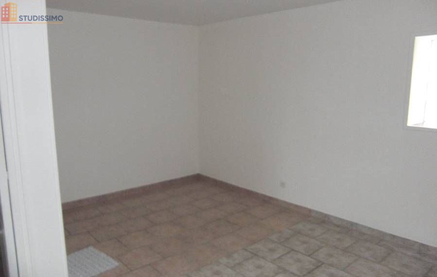 Studio 30m² Forges-les-Eaux - lumineux, proche centre - Photo 3