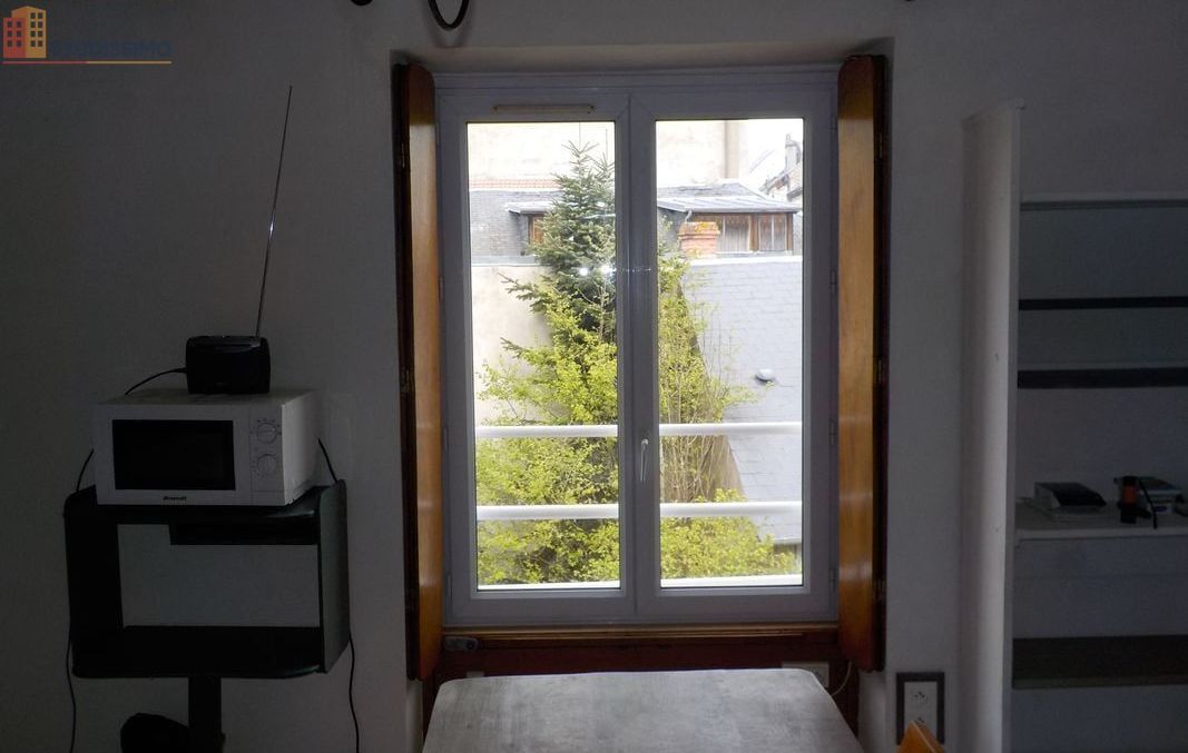 Studio meublé 17m² Orléans - Calme, proche commodités - Photo 2