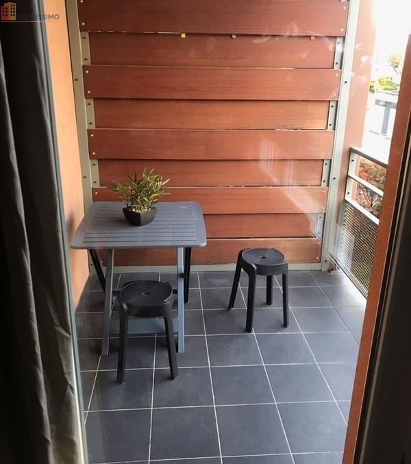 Studio 32m² Saint-Priest - Meublé, parking privé - Photo 1