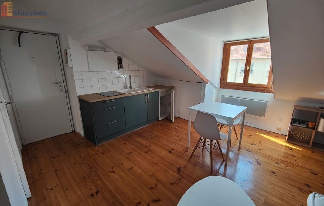 Studio 16m² Lyon 7e - Meublé, dernier étage - Photo 1