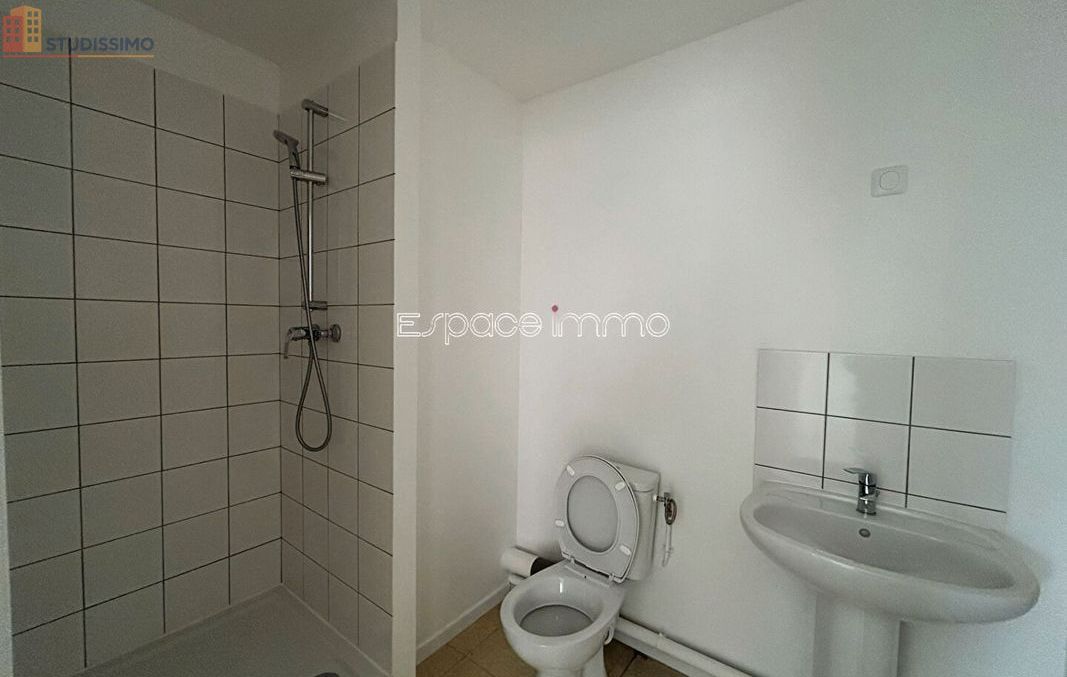 Studio 25m² Le Grand-Quevilly - Étage 2/3, DPE B - Photo 2