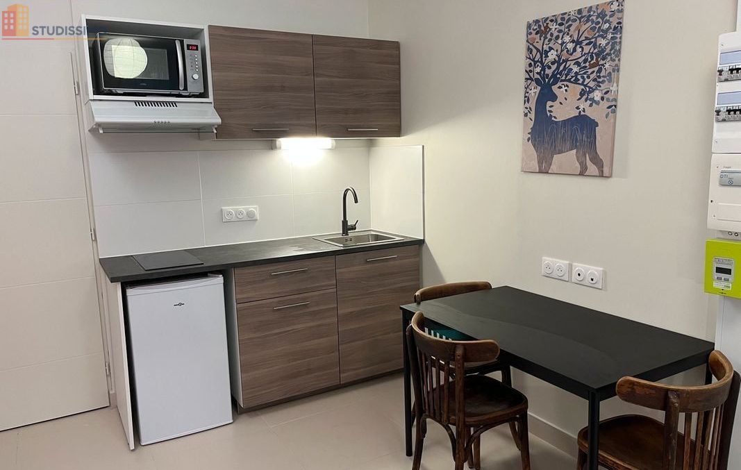 Studio 24m² Saint-Genis-Laval - Meublé, proche fac de médecine - Photo 2