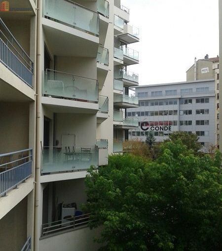 Studio 18m² Lyon 7e - Idéal étudiants, dernier étage - Photo 3