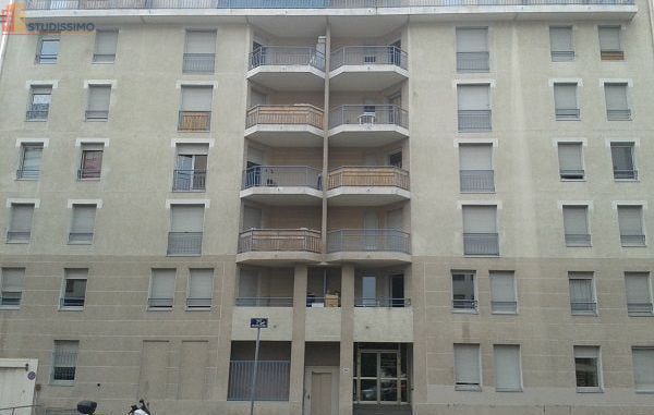 Studio 18m² Lyon 7e - Idéal étudiants, dernier étage - Photo 1