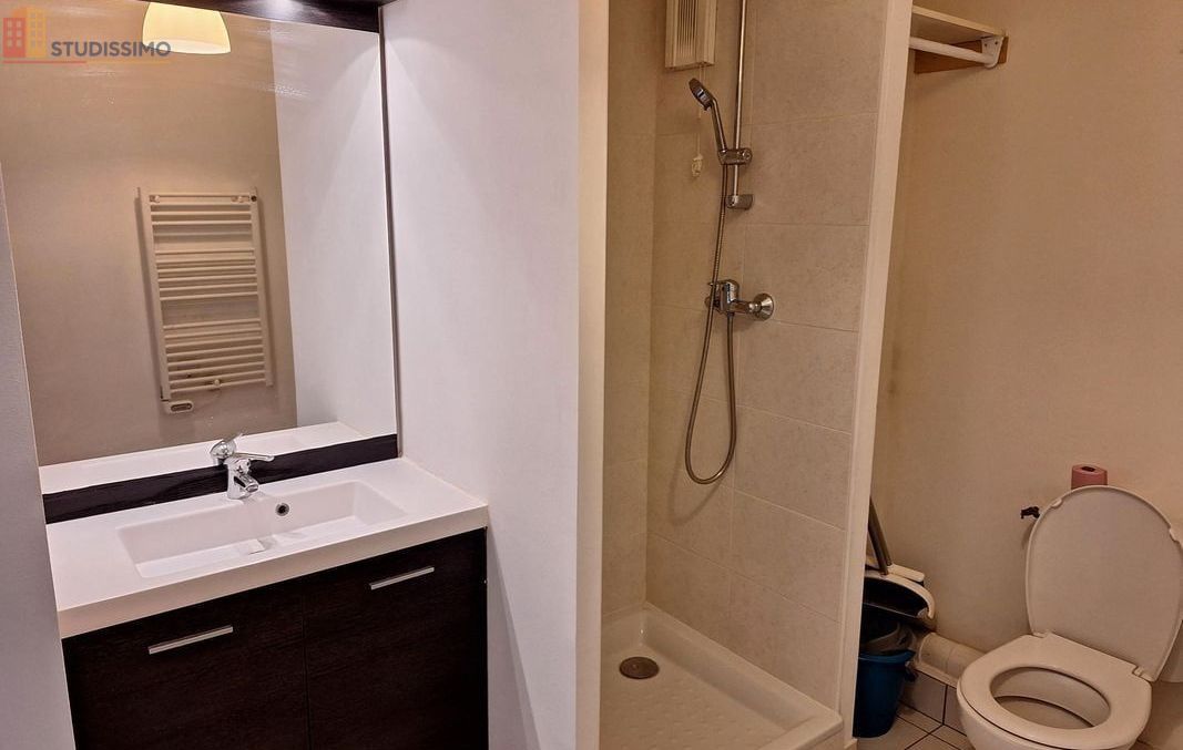 Studio 31m² Lyon 8e - Meublé, balcon, calme - Photo 1