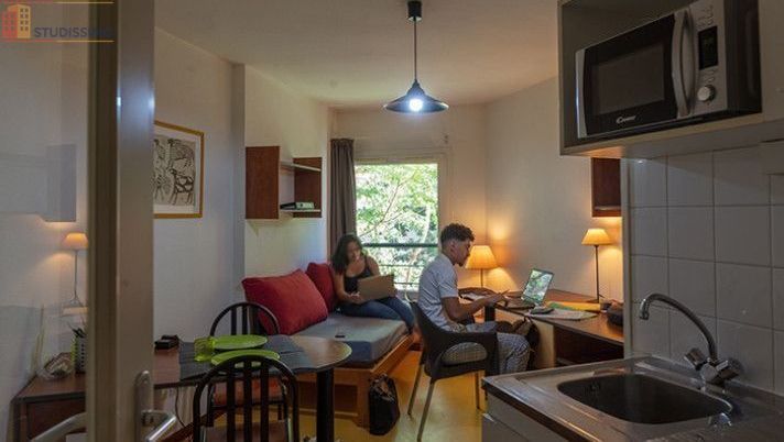 Studio meublé 18m² Lyon 3e - Étage élevé, lumineux - Photo 2