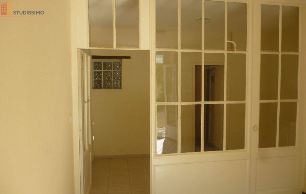 Studio 26m² Doué-en-Anjou - situé en centre-ville - Photo 1
