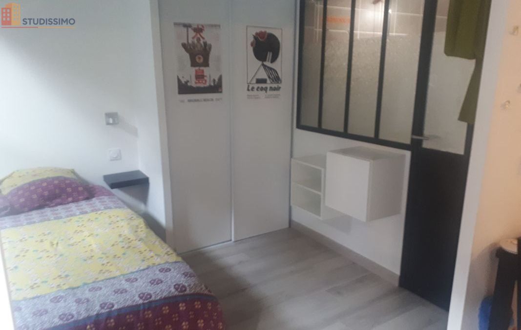 Studio meublé 40m² Lyon 7e Saxe Gambetta - Meublé, proche transports - Photo 1