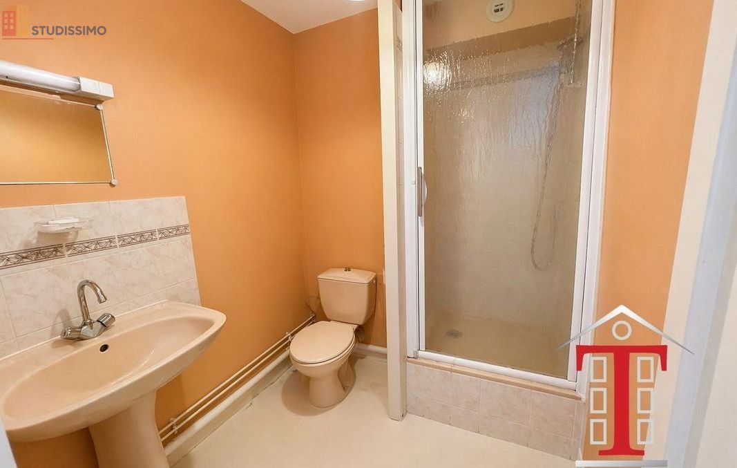 Studio 19m² Angers 49100 - DPE C, 1er étage - Photo 2