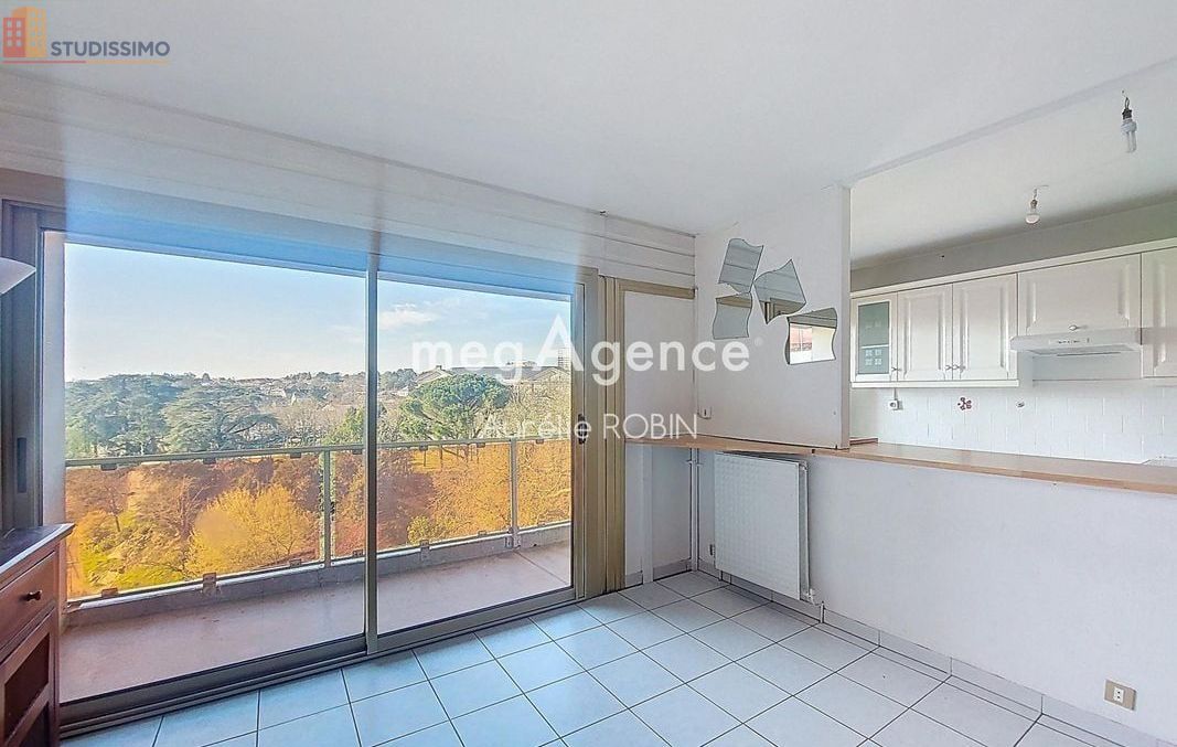 Studio 32m² Cholet - étage élevé, lumineux - Photo 1