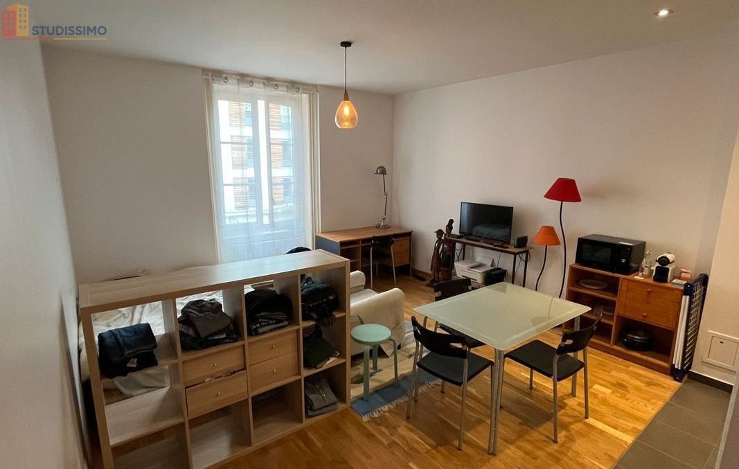 Studio 30m² Sainte-Foy-lès-Lyon Point-du-Jour - Grand, stationnement - Photo 3