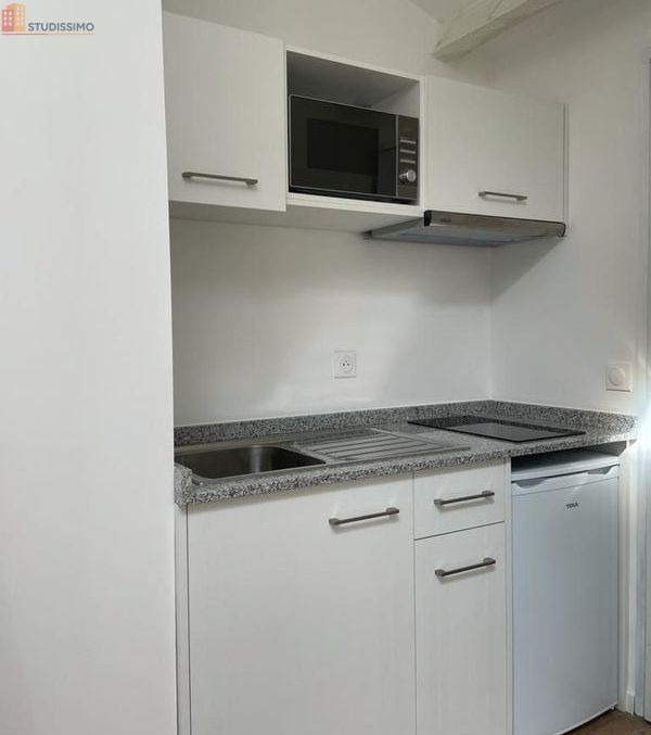 Studio meublé 15m² Écully 69130 - Proche écoles, étudiant - Photo 2