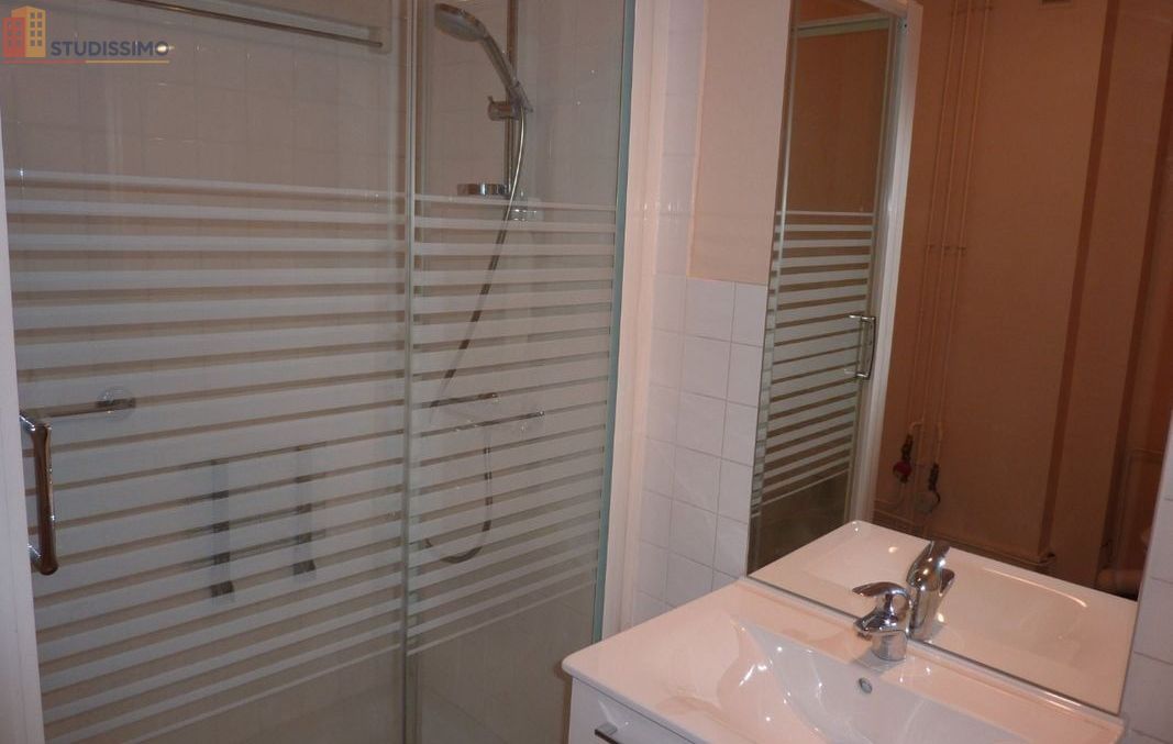 Studio 35m² Angers 49000 - Résidence seniors, calme - Photo 1