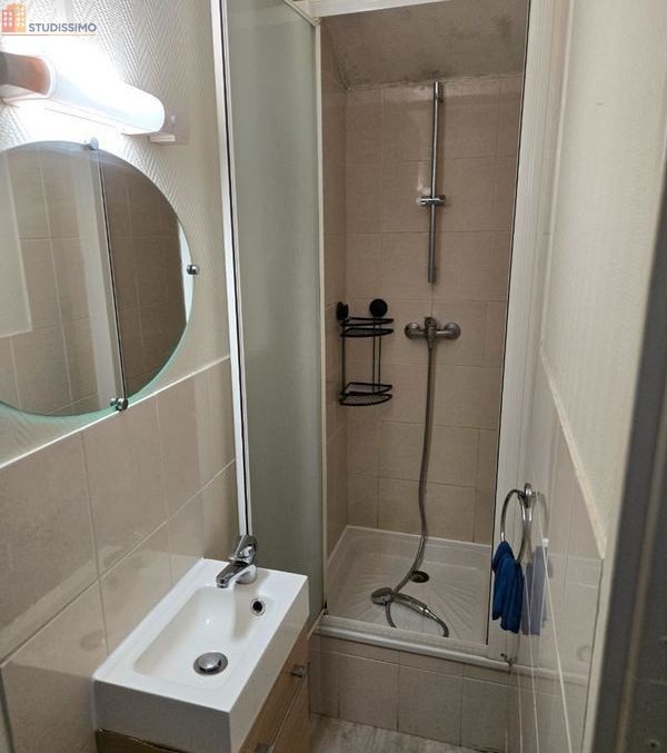 Studio 11m² Angers 49100 - Proche fac, dernier étage - Photo 2