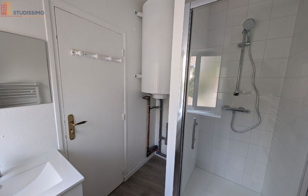Studio 28m² Mont-Saint-Aignan - Étage élevé, lumineux - Photo 2