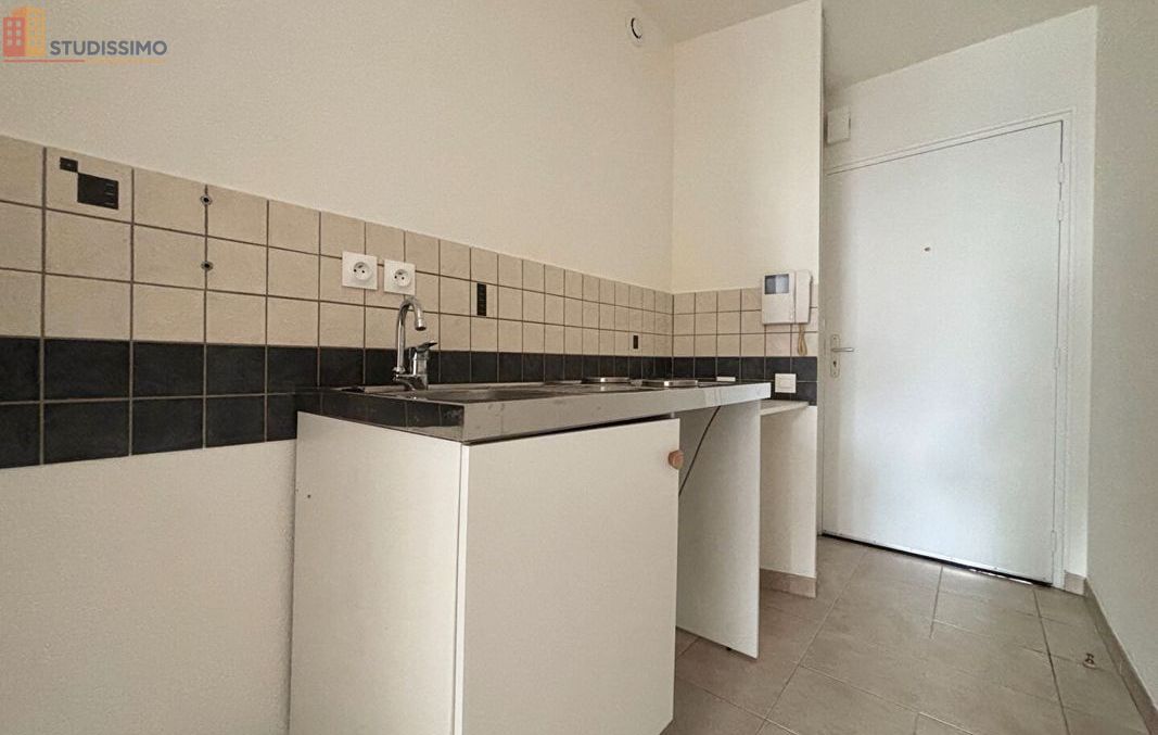 Studio 28m² Angers 49100 - Photo 8