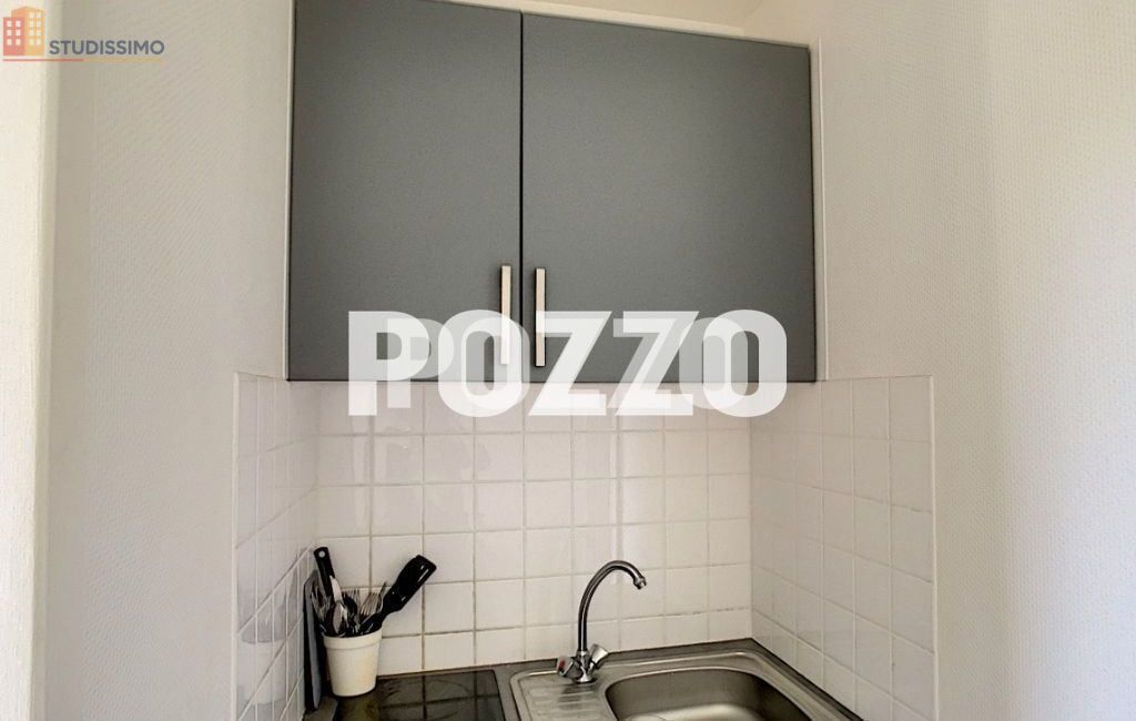 Studio 12m² Granville - Sans caractéristiques mentionnées - Photo 2
