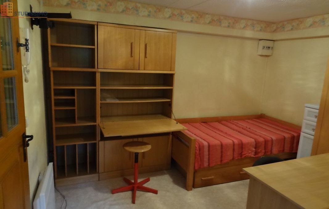 Studio meublé 16m² Yvetot 76190 - Avec parking, proche gare - Photo 3