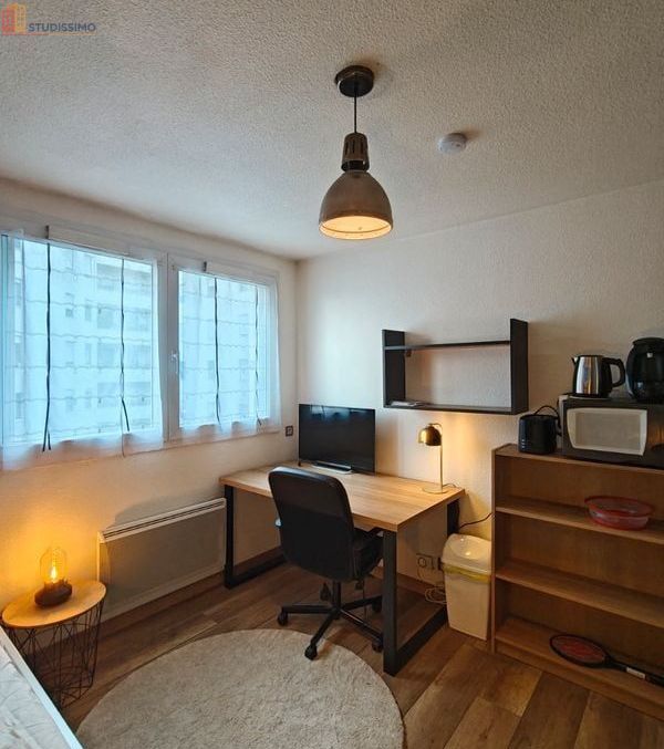 Studio meublé 19m² Rouen centre - Lumineux, 5e étage - Photo 2