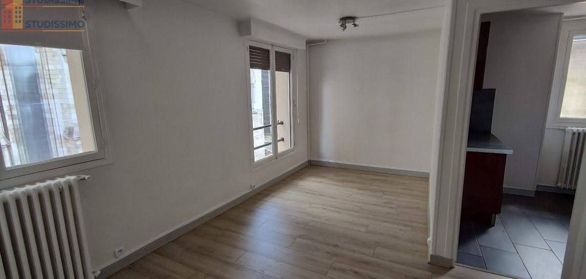 Studio 27m² Rouen 76000 - Face cathédrale, 3e étage - Photo 1