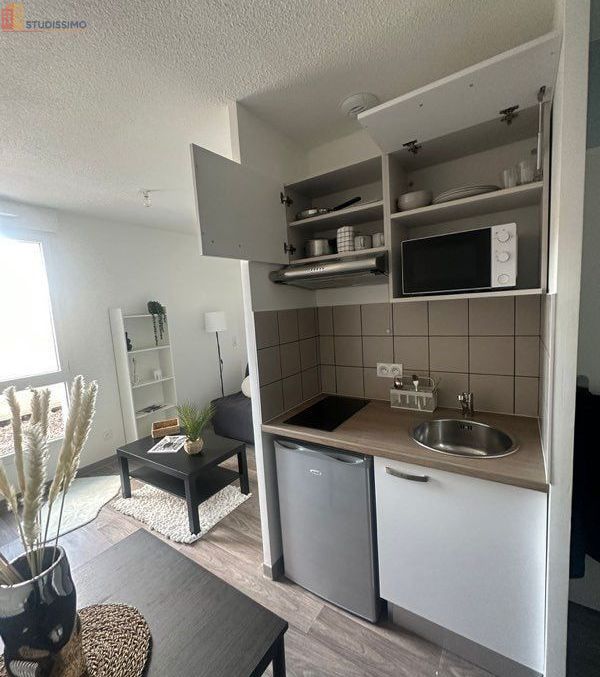 Studio 20m² Franqueville-Saint-Pierre - Meublé, 2e étage - Photo 2