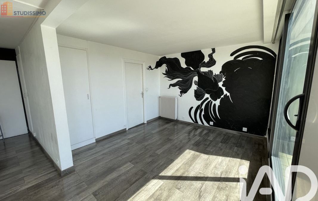 Studio 37m² Reims - Dernier étage, lumineux - Photo 10